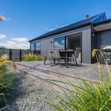 Lake House - Te Anau Holiday Home Exteriör bild