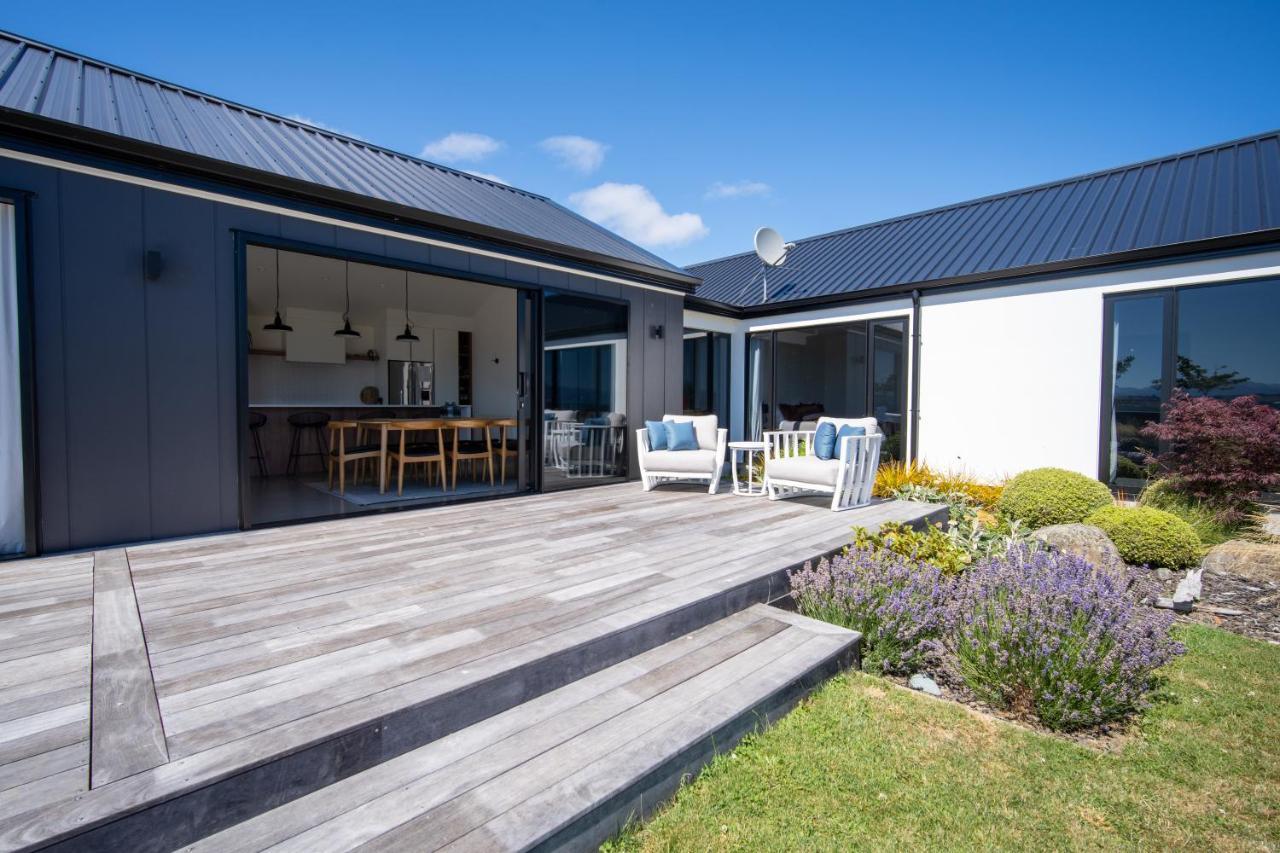 Lake House - Te Anau Holiday Home Exteriör bild