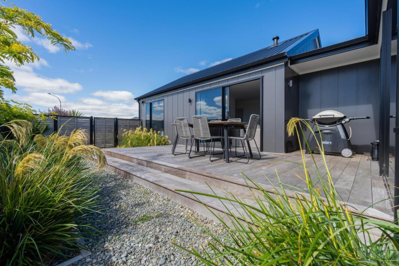 Lake House - Te Anau Holiday Home Exteriör bild