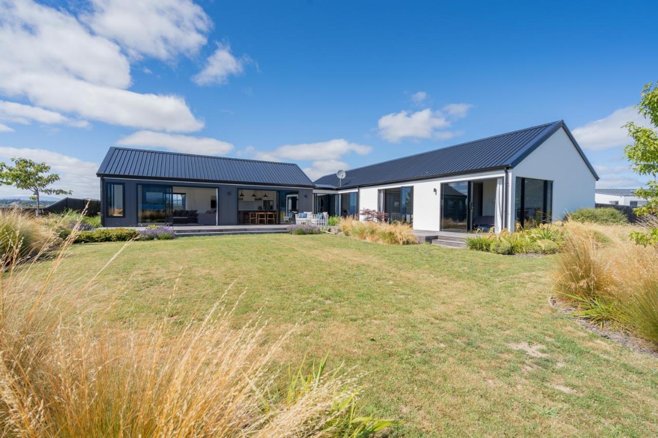 Lake House - Te Anau Holiday Home Exteriör bild