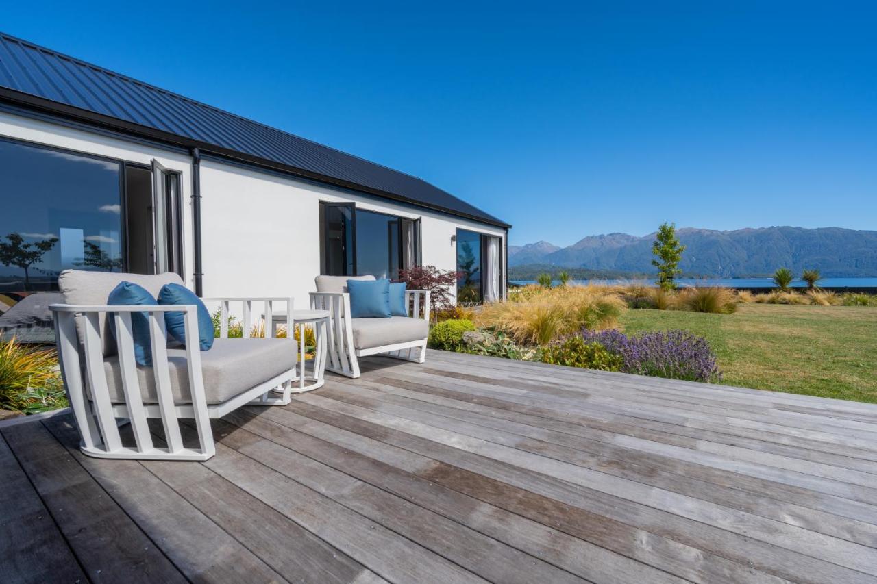 Lake House - Te Anau Holiday Home Exteriör bild